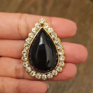 Vintage Elegant Black and Gold Teardrop Pendant